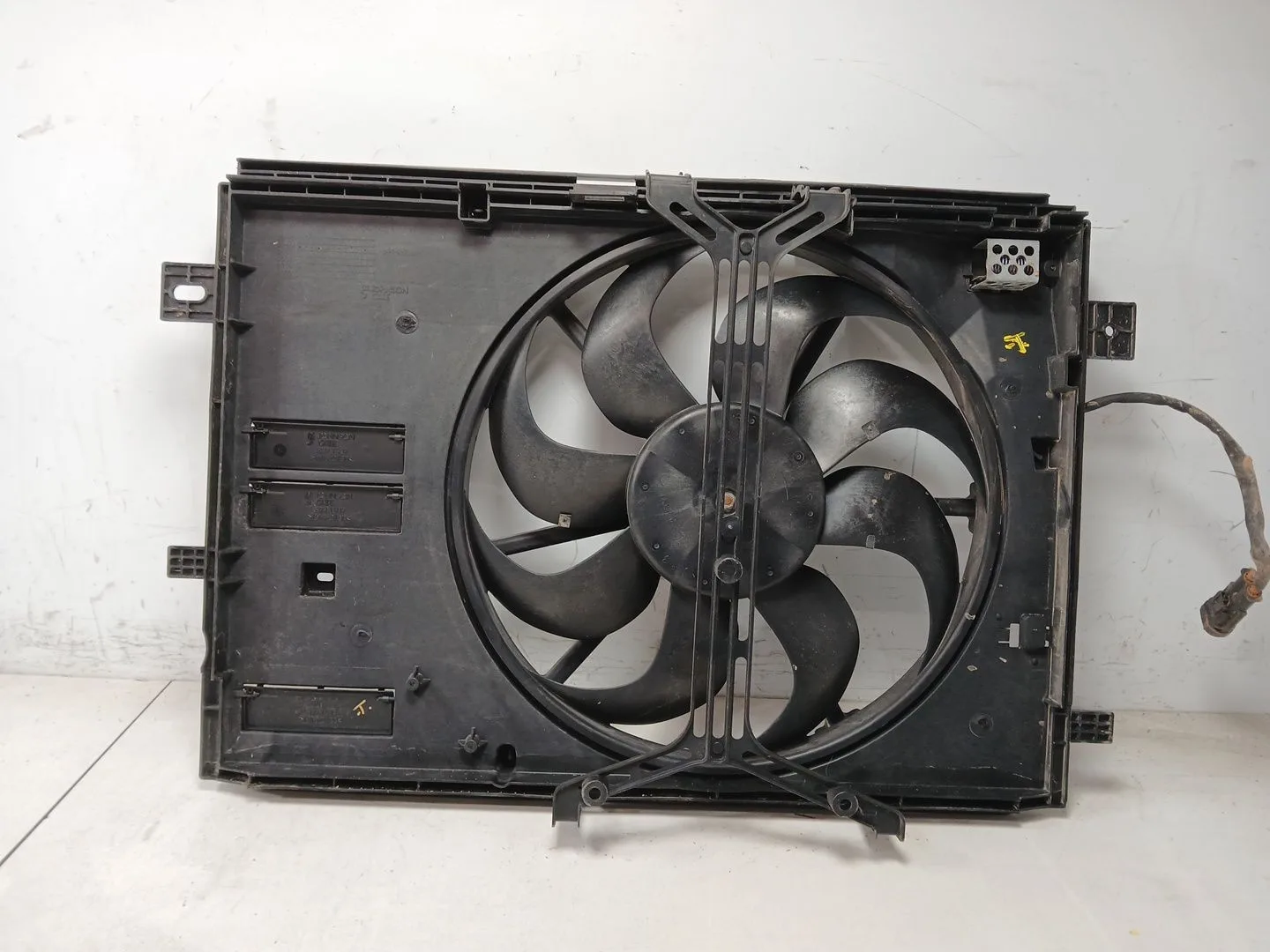Electroventilador para Peugeot 3008 Ii Suv (Mc_, Mr_, Mj_, M4_)