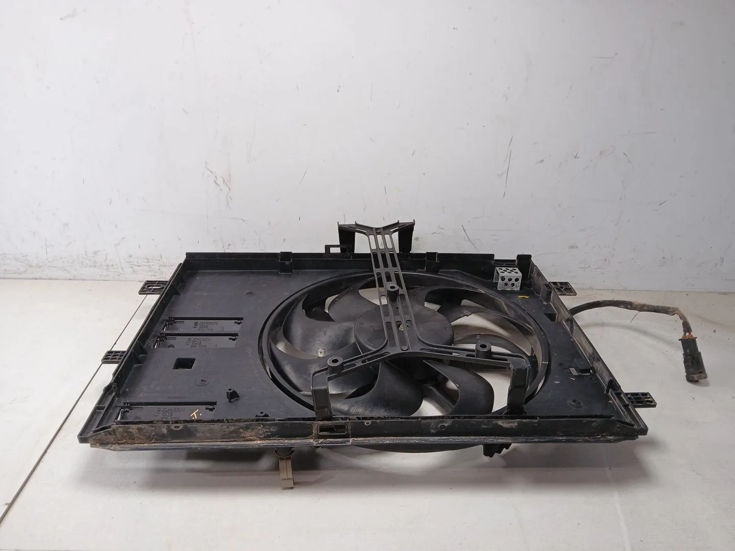 Electroventilador para Peugeot 3008 Ii Suv (Mc_, Mr_, Mj_, M4_)