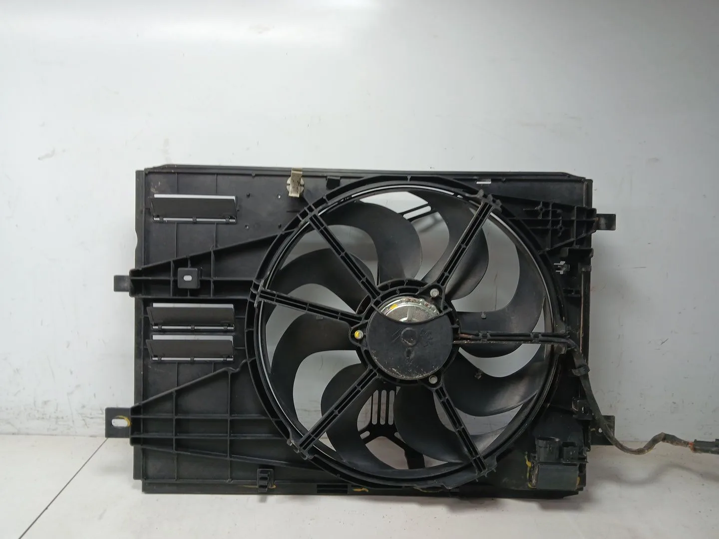 Electroventilador para Peugeot 3008 Ii Suv (Mc_, Mr_, Mj_, M4_)