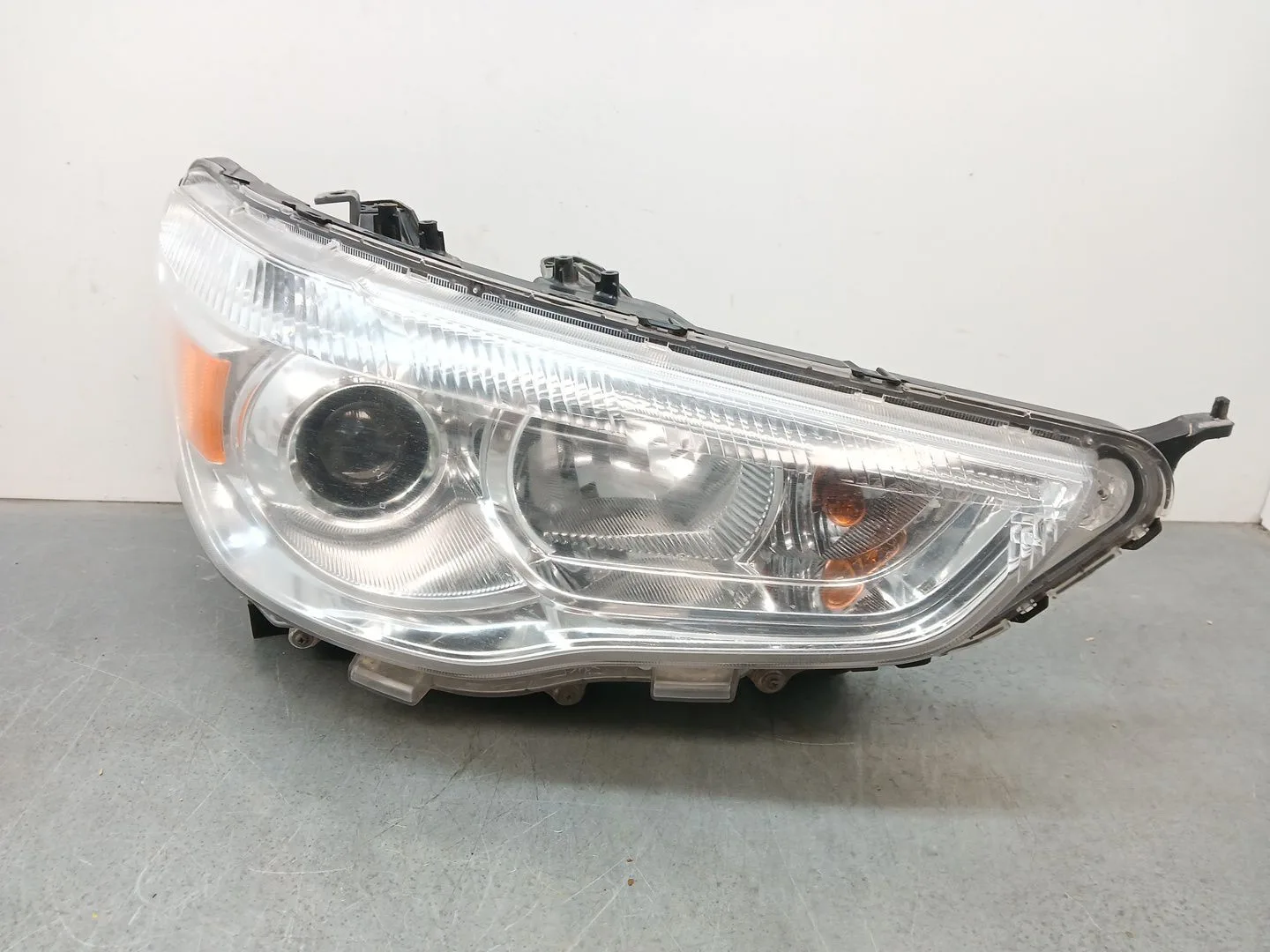 Faro Derecho para Mitsubishi Asx (Ga_W_)