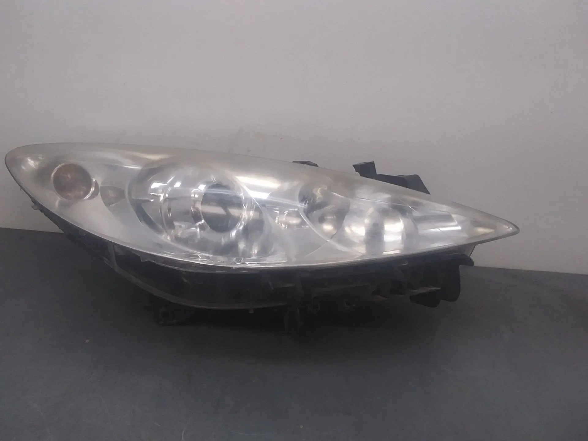 Faro Derecho para Peugeot 307 (3A/C)