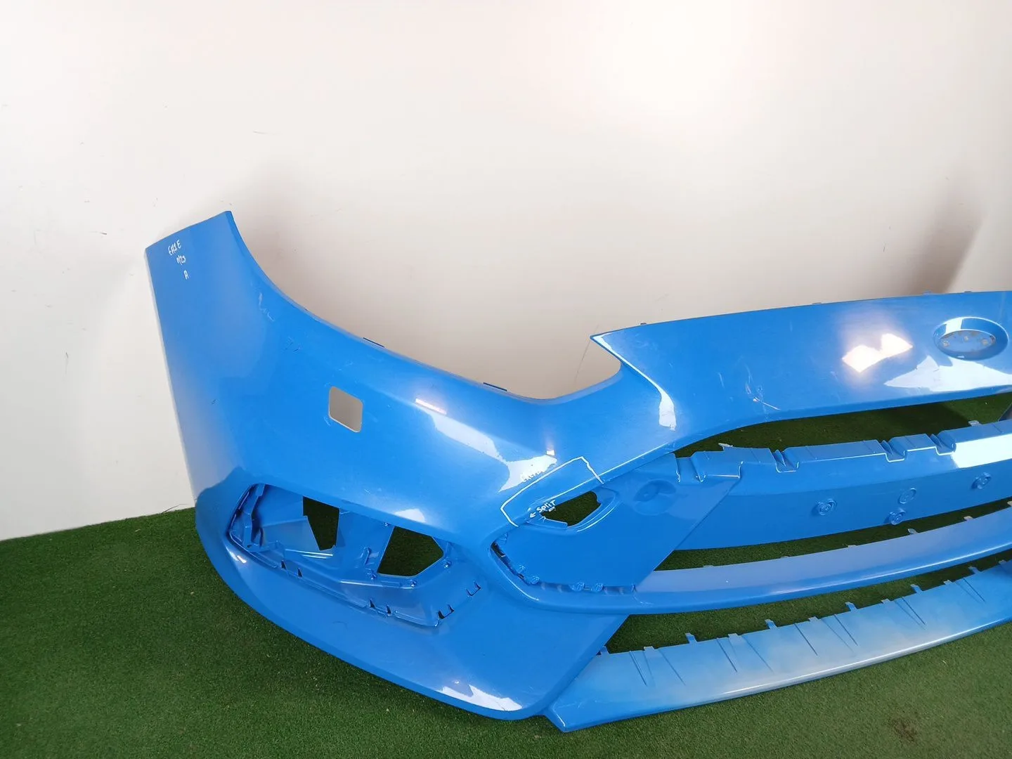 Paragolpes Delantero para Ford Focus