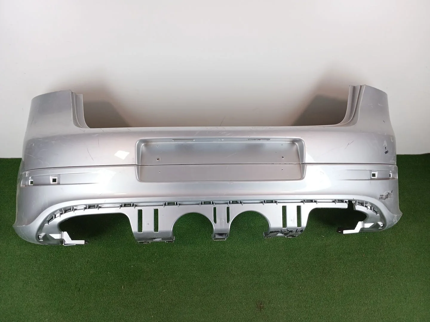 Paragolpes Trasero para Volkswagen Golf V (1K1)