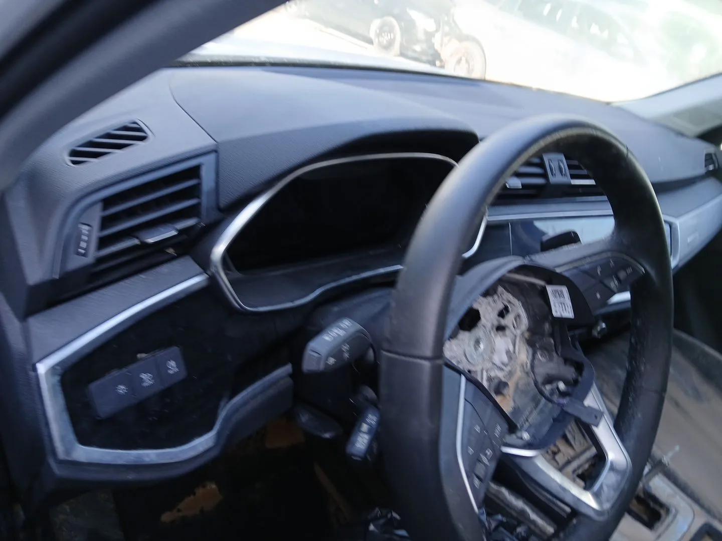Salpicadero para Audi Q3 Sportback (F3N)