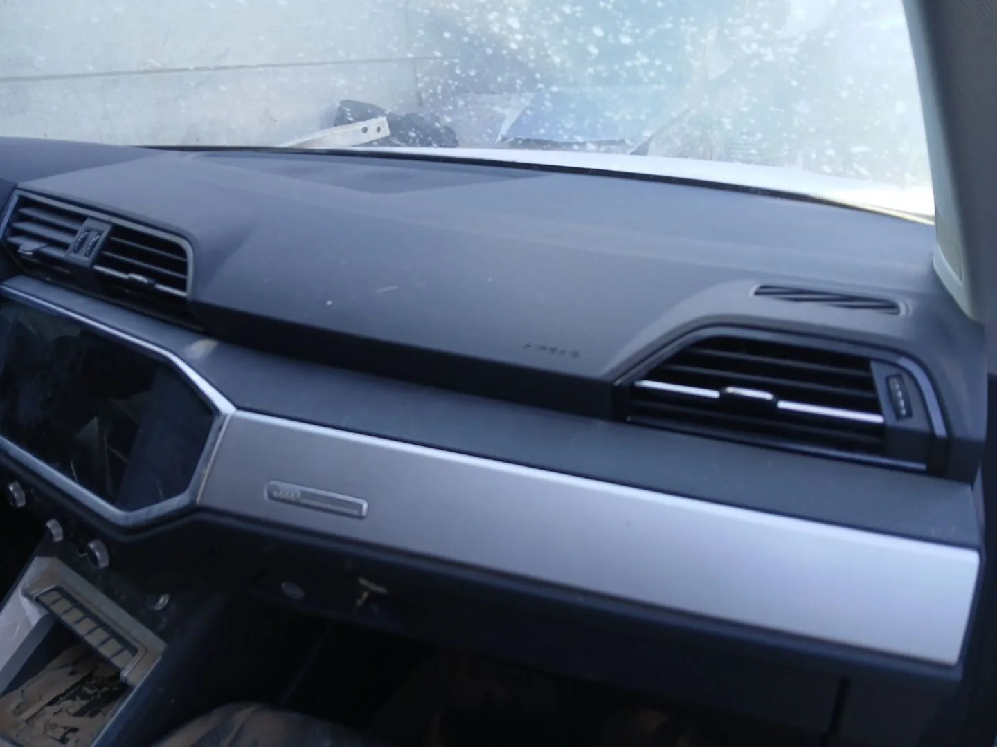 Salpicadero para Audi Q3 Sportback (F3N)