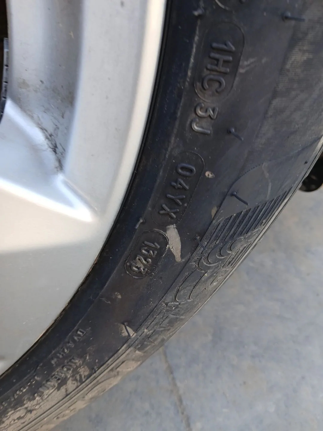 Neumatico para Audi Q3 Sportback (F3N)