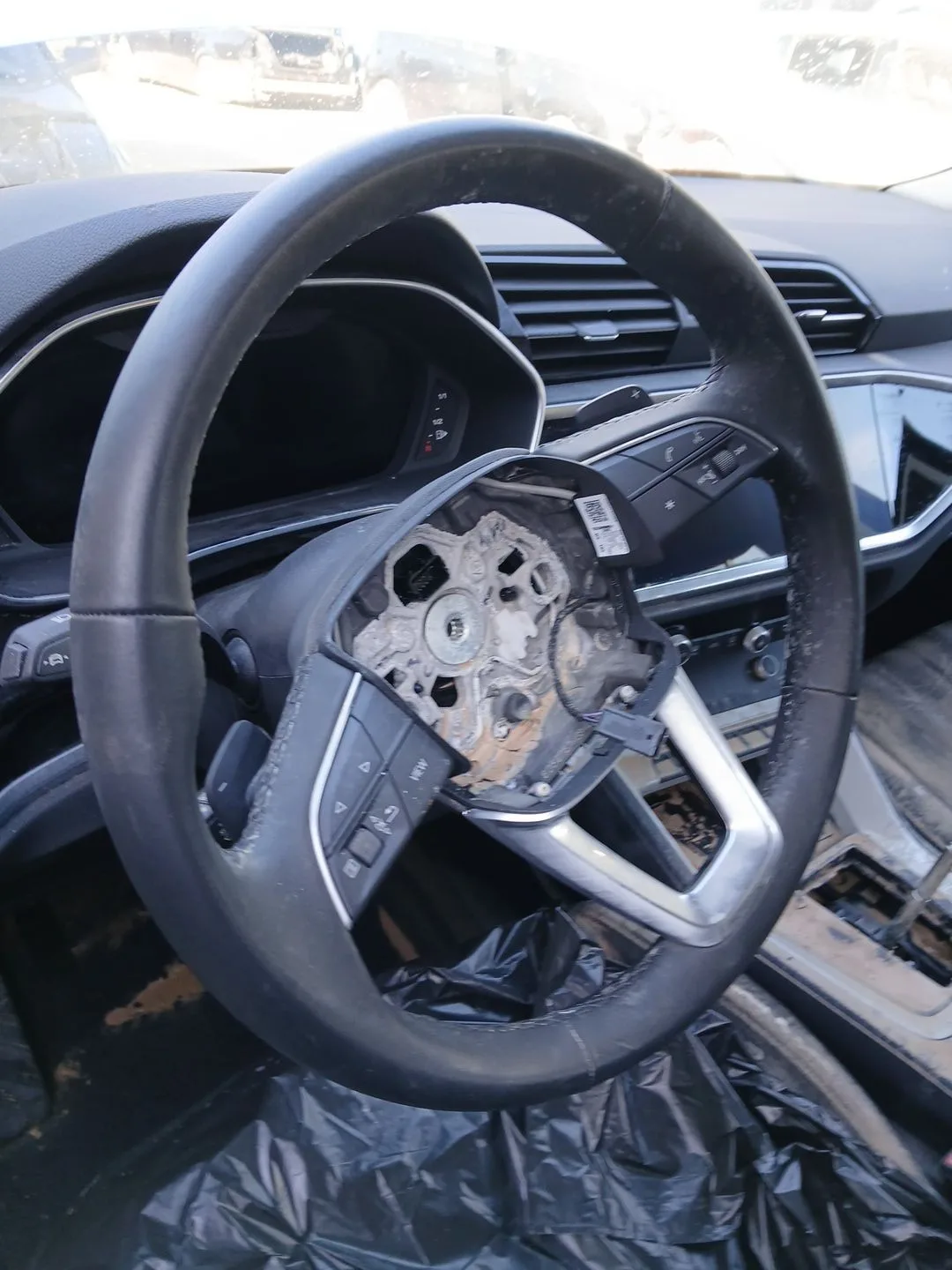 Volante para Audi Q3 Sportback (F3N)
