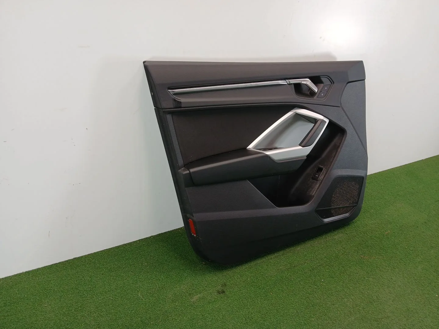 Guarnecido Puerta Delantera Izquierda para Audi Q3 Sportback (F3N)