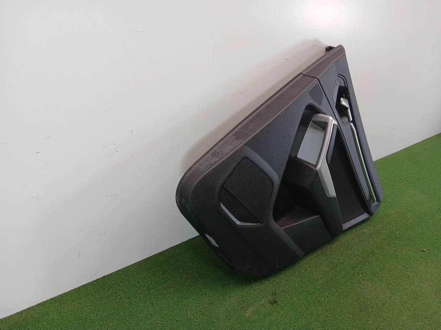 Guarnecido Puerta Trasera Derecha para Audi Q3 Sportback (F3N)
