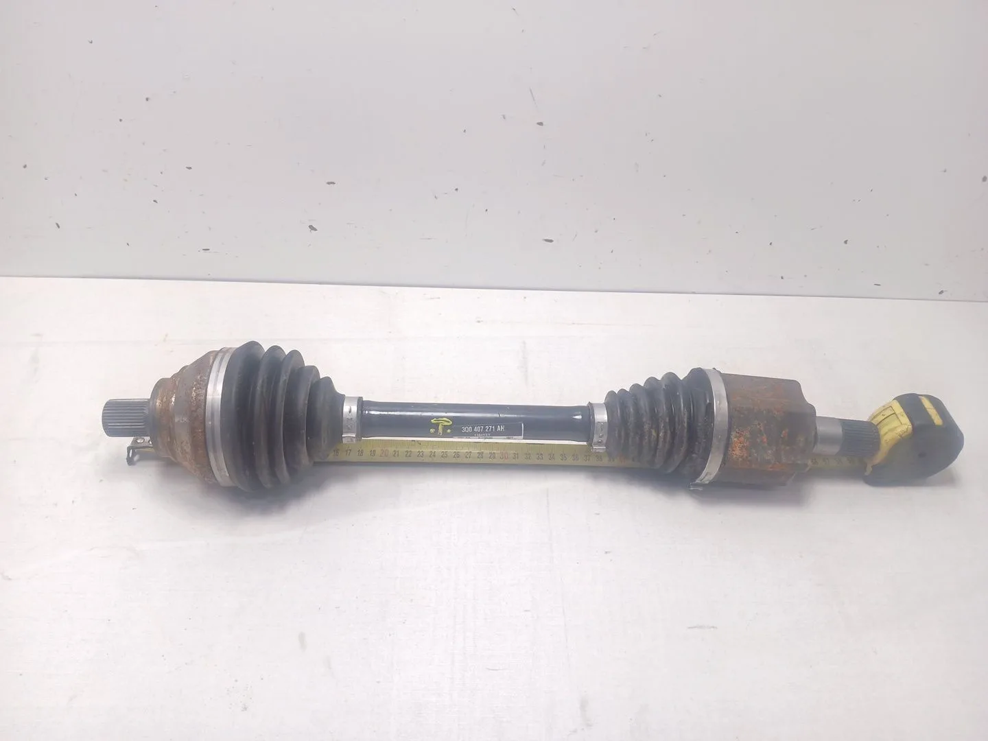 Transmision Delantera Izquierda para Audi Q3 Sportback (F3N)