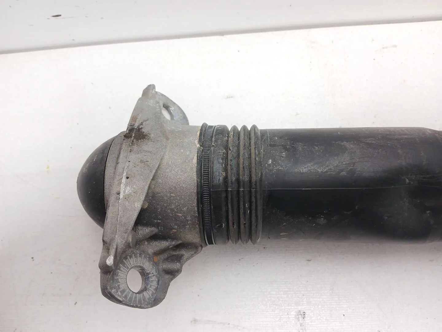 Amortiguador Trasero Derecho para Audi Q3 Sportback (F3N)