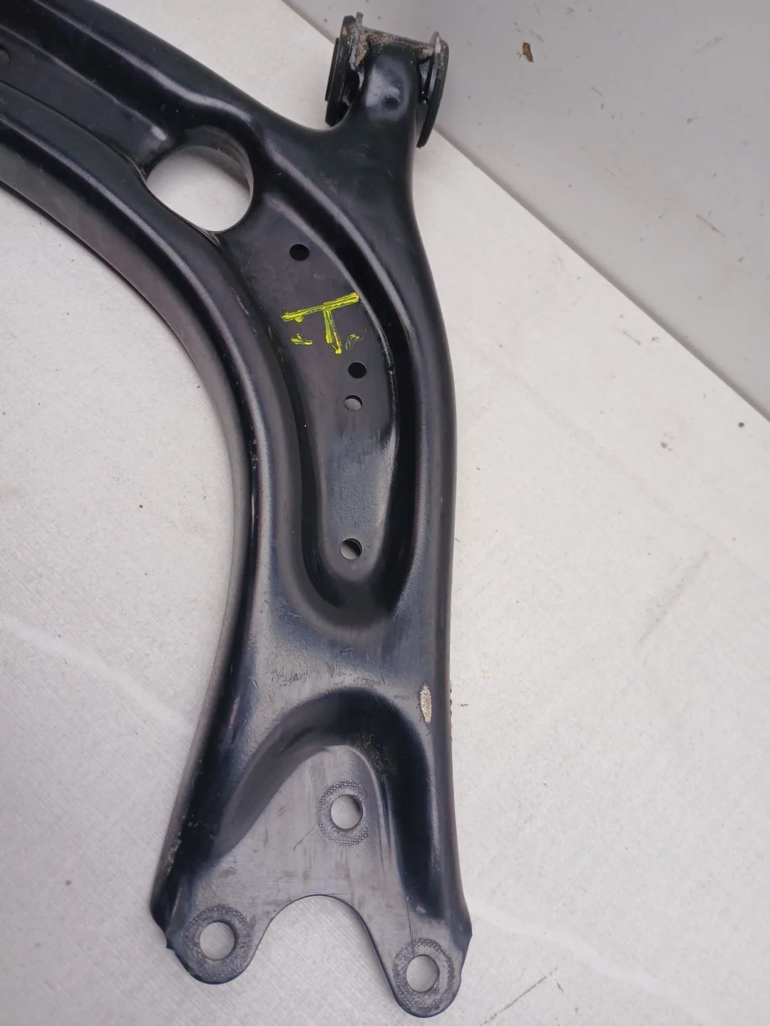 Brazo Suspension Inferior Delantero Derecho para Audi Q3 Sportback (F3N)