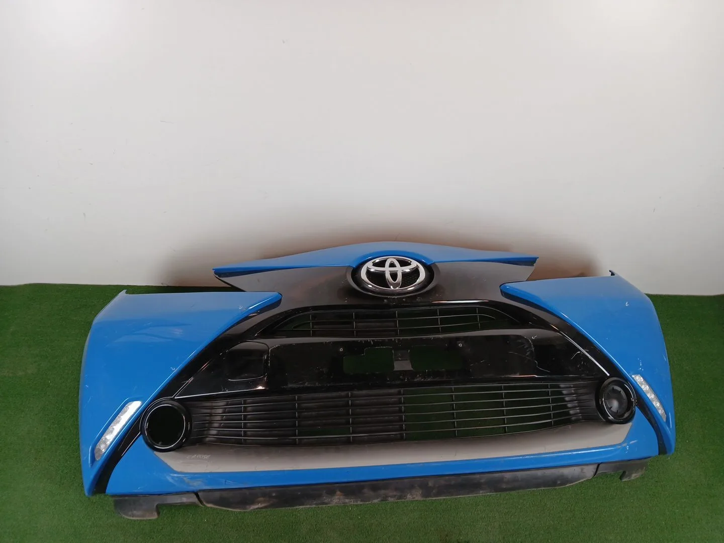 Paragolpes Delantero para Toyota Aygo (_B4_)