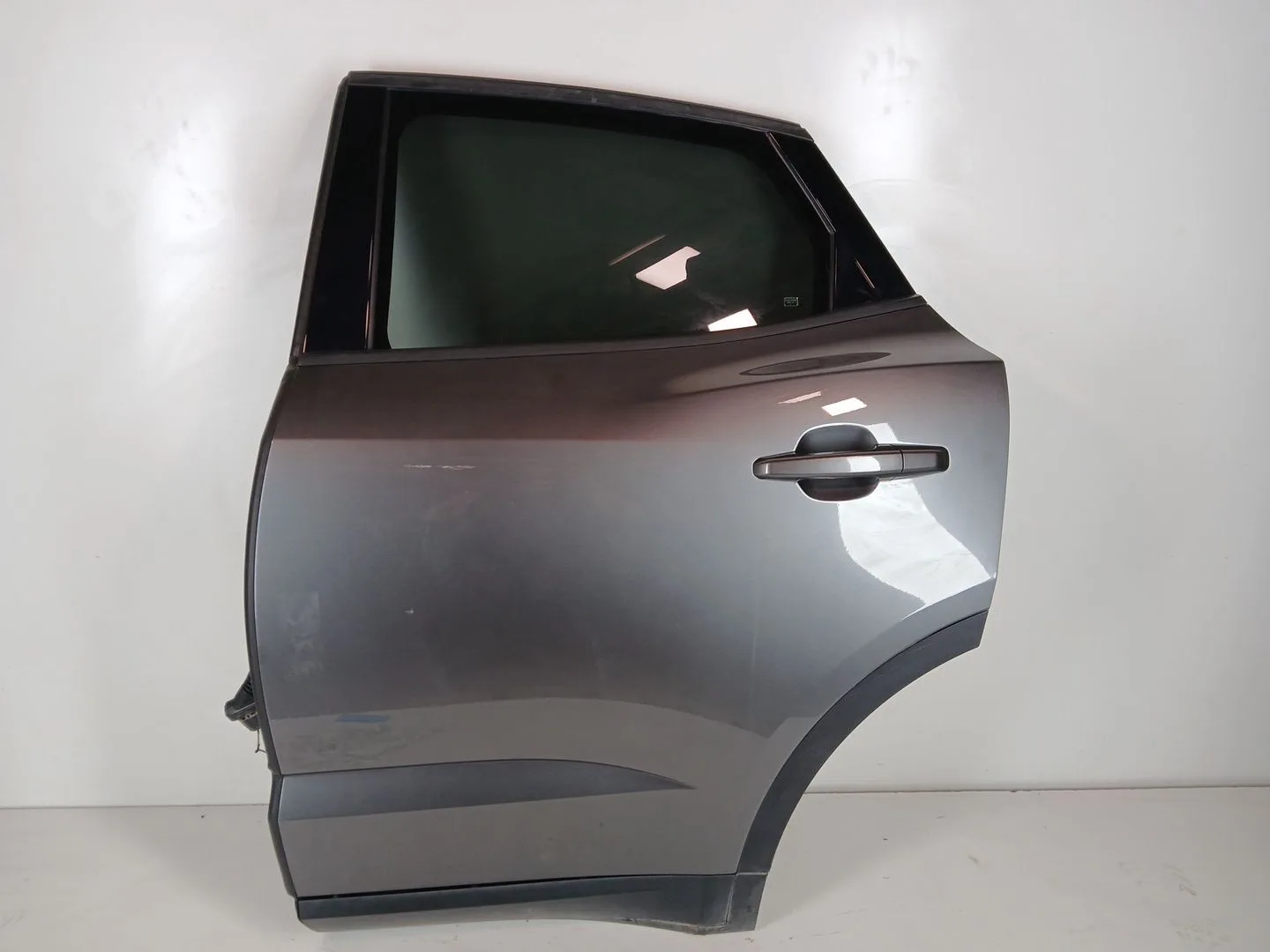 Puerta Trasera Izquierda para Jaguar E-Pace (X540)