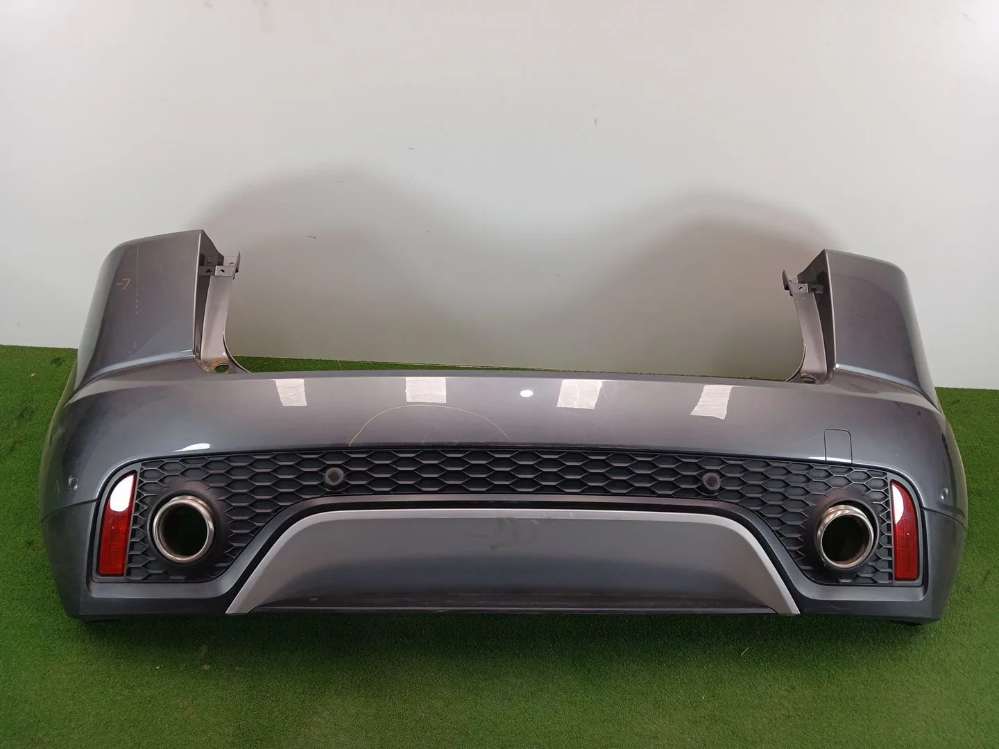 Paragolpes Trasero para Jaguar E-Pace (X540)
