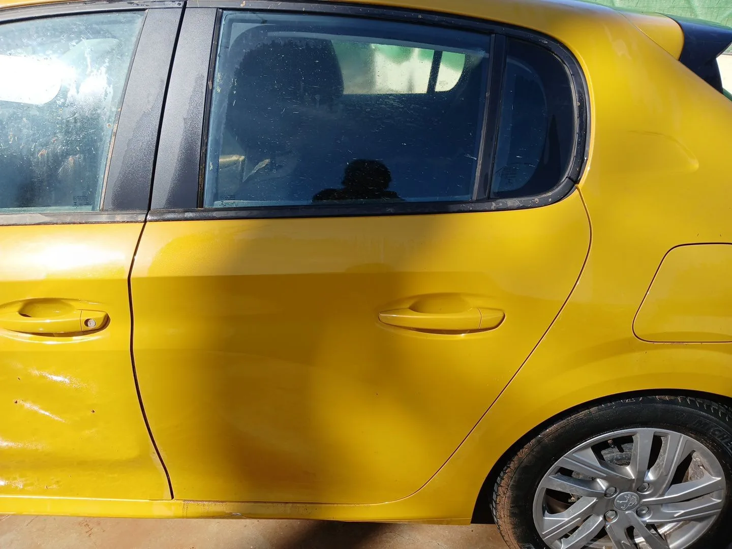 Puerta Trasera Izquierda para Peugeot 208 Ii (Ub_, Up_, Uw_, Uj_)