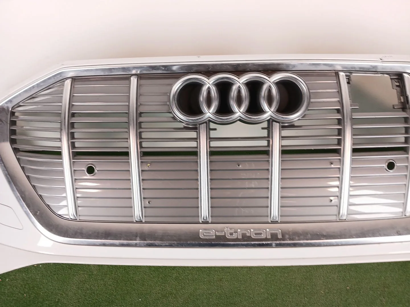 Paragolpes Delantero para Audi E-Tron (Gen)