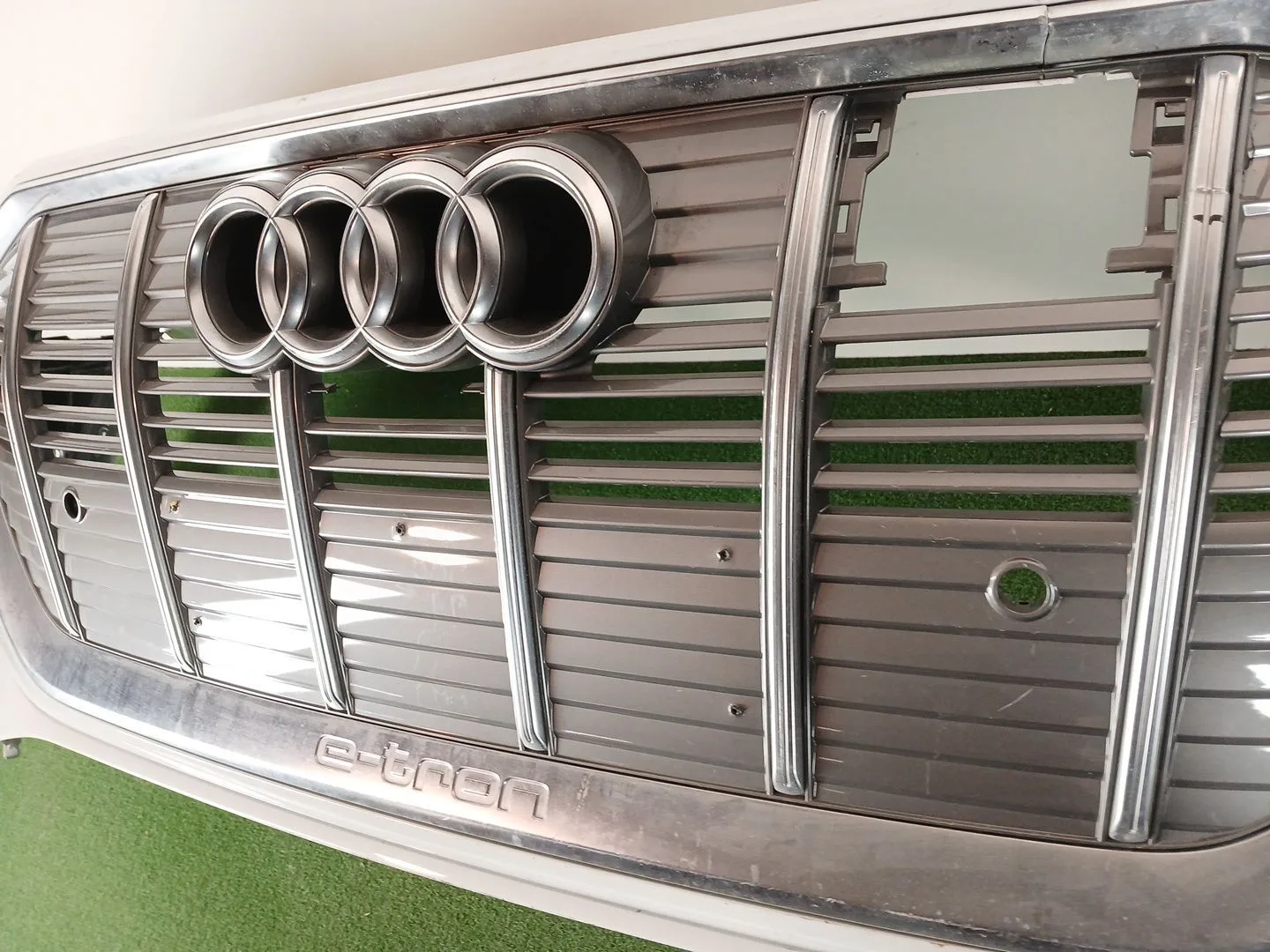 Paragolpes Delantero para Audi E-Tron (Gen)