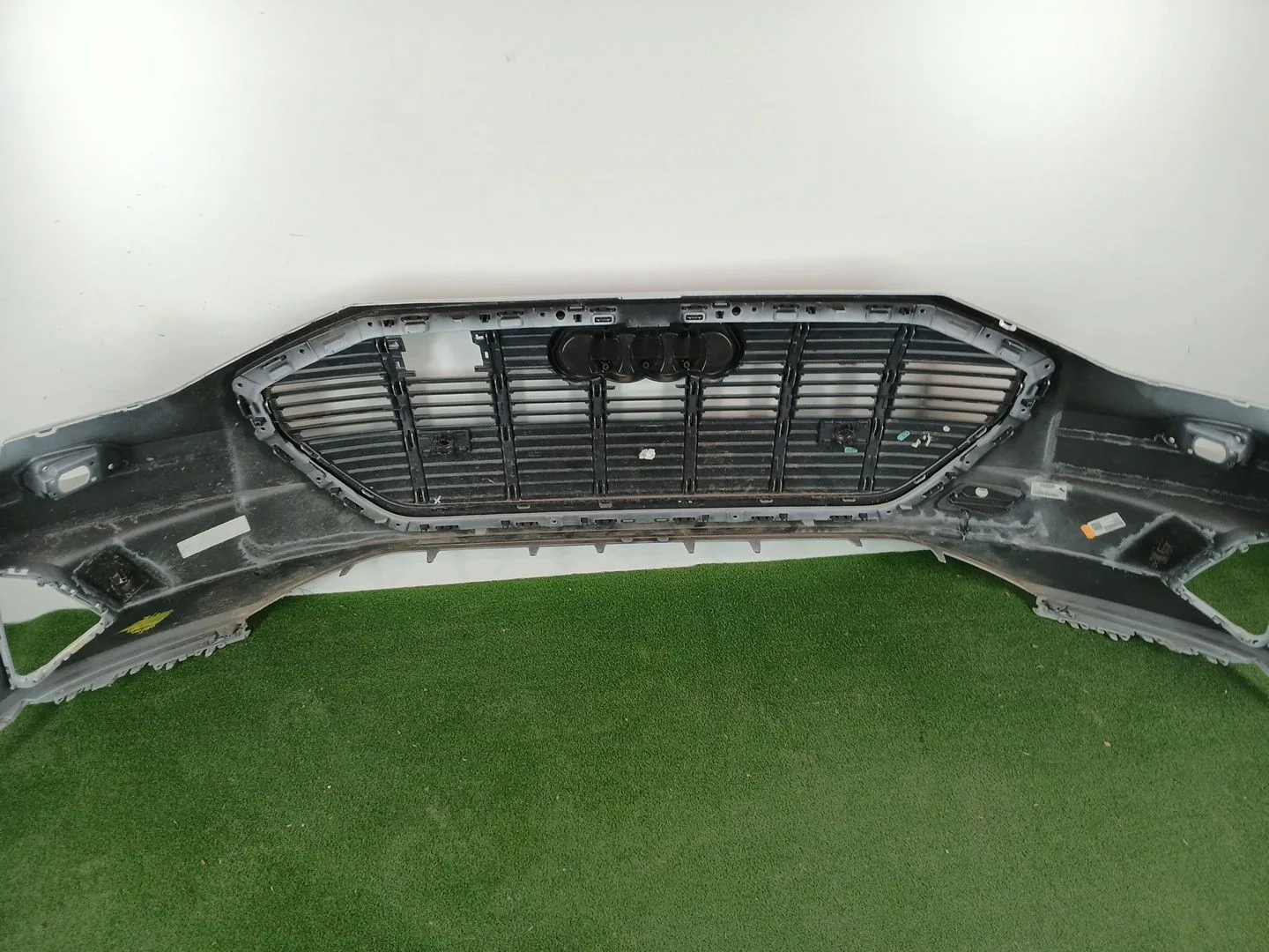 Paragolpes Delantero para Audi E-Tron (Gen)