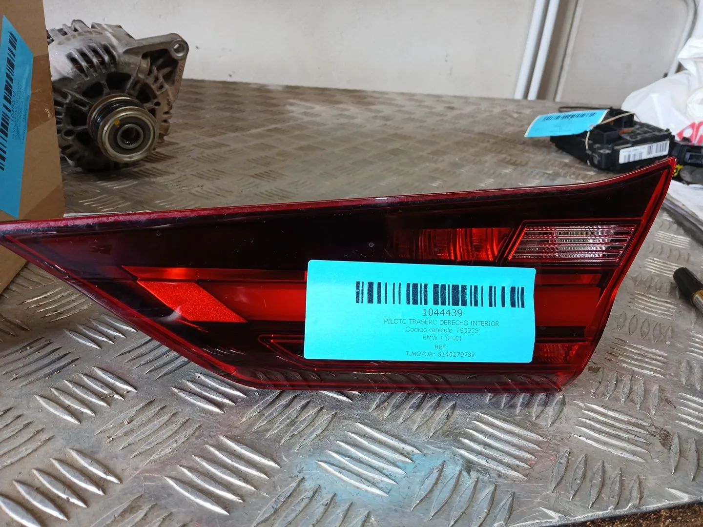 Piloto Trasero Derecho Interior para Bmw 1 (F40)