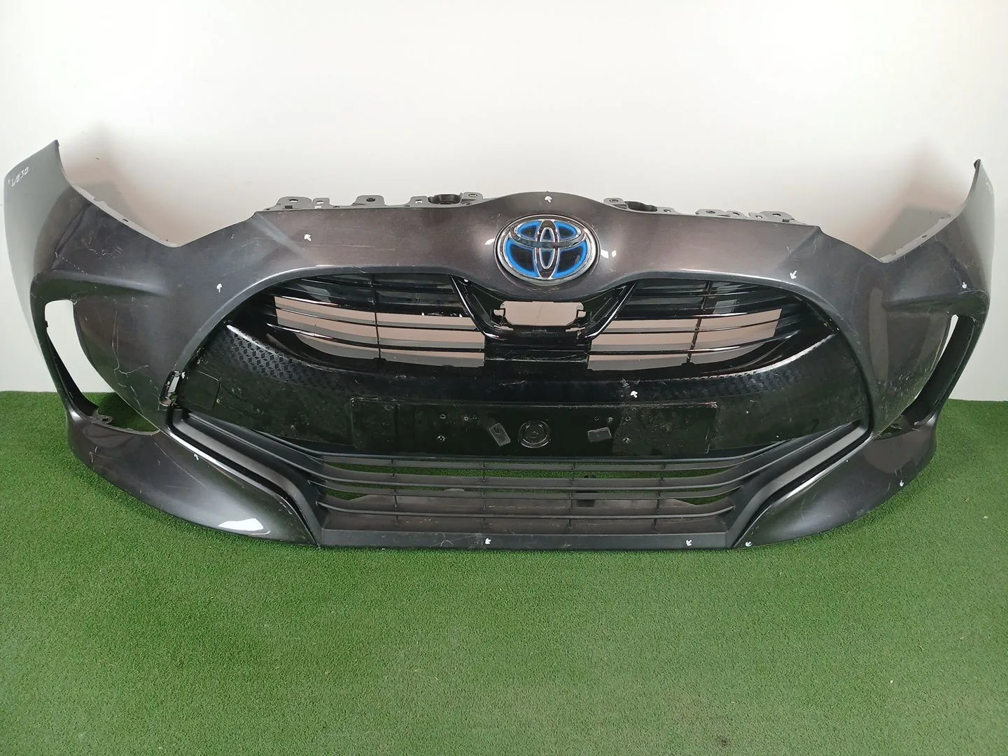 Paragolpes Delantero para Toyota Yaris Cross (Mxp_)
