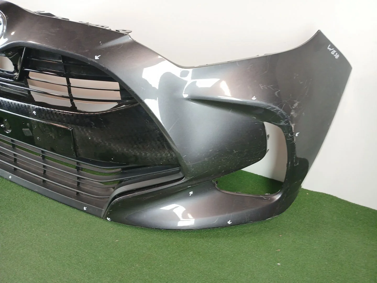 Paragolpes Delantero para Toyota Yaris Cross (Mxp_)