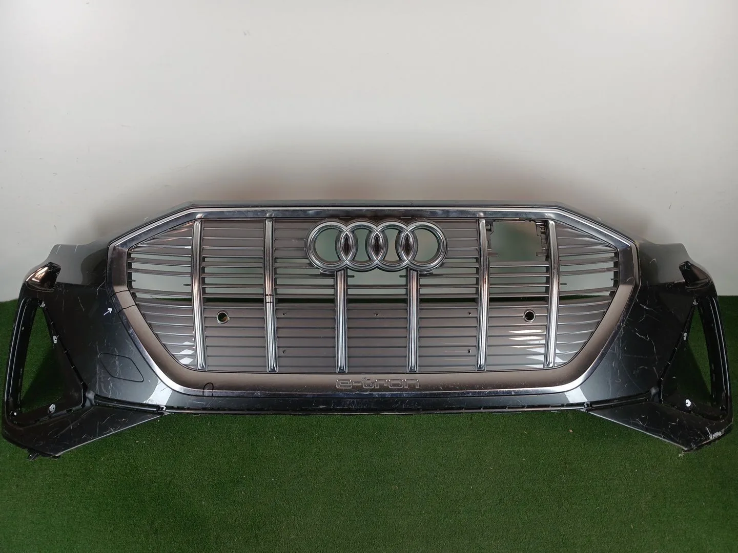 Paragolpes Delantero para Audi E-Tron (Gen)