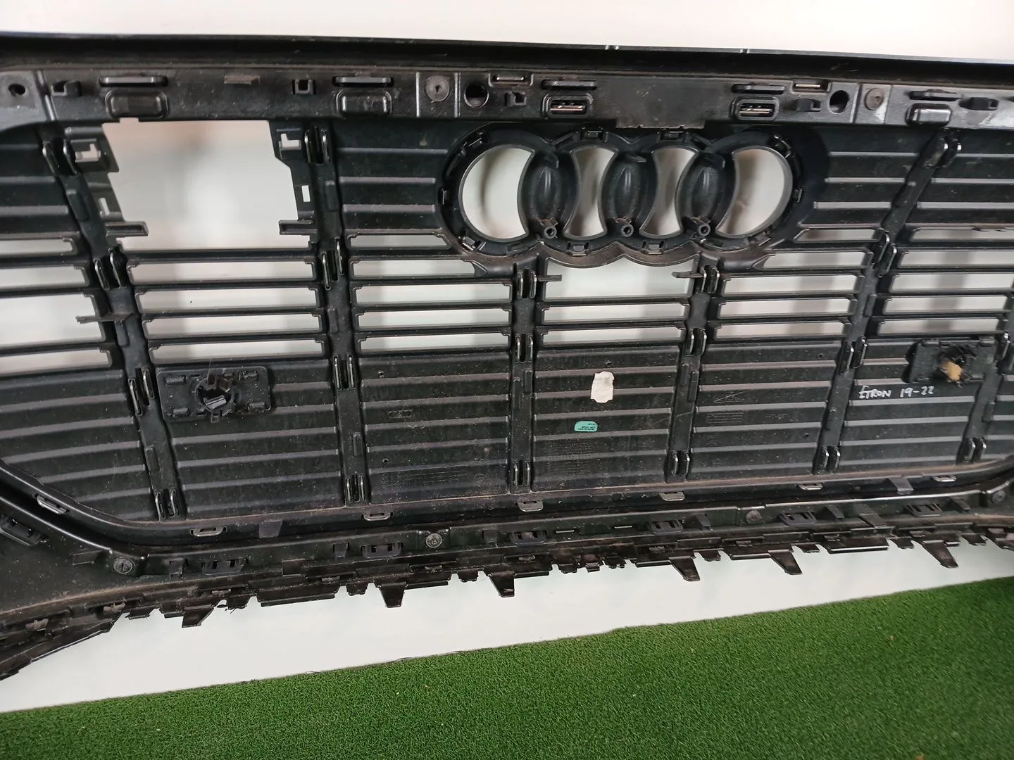 Paragolpes Delantero para Audi E-Tron (Gen)