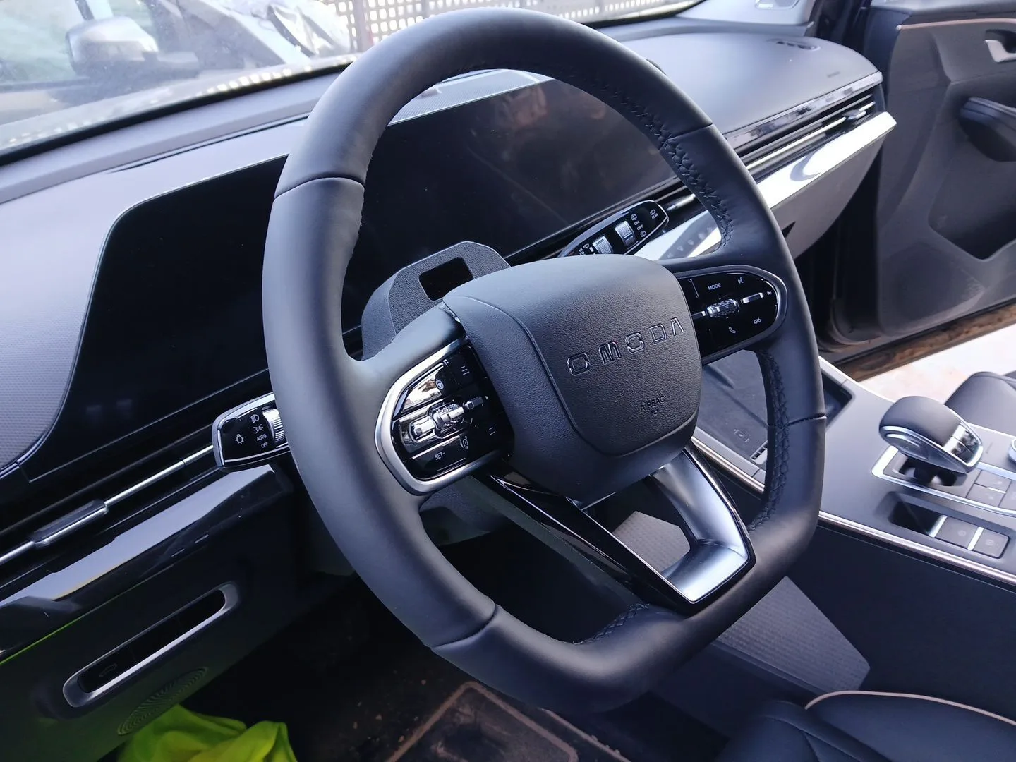 Volante para Omoda 5