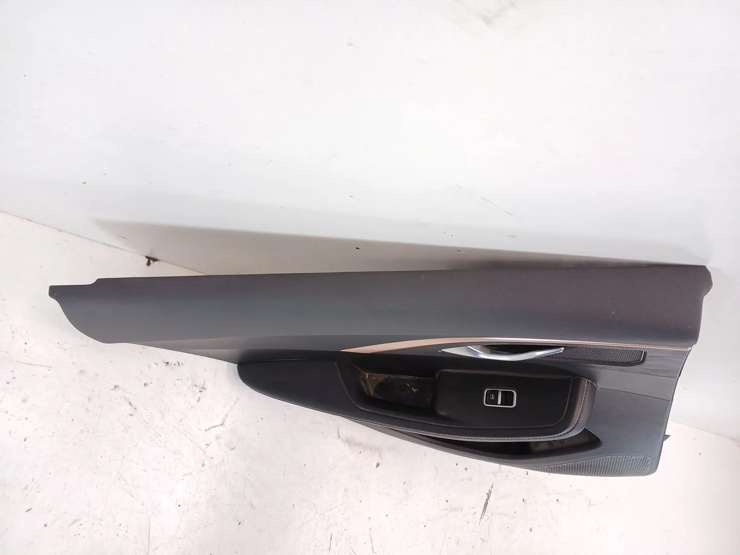 Guarnecido Puerta Trasera Izquierda para Omoda 5