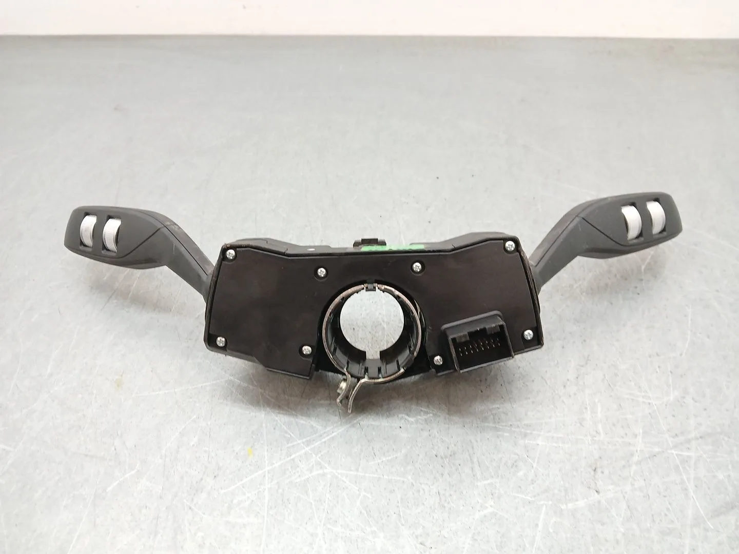 Mando Multifuncion para Omoda 5