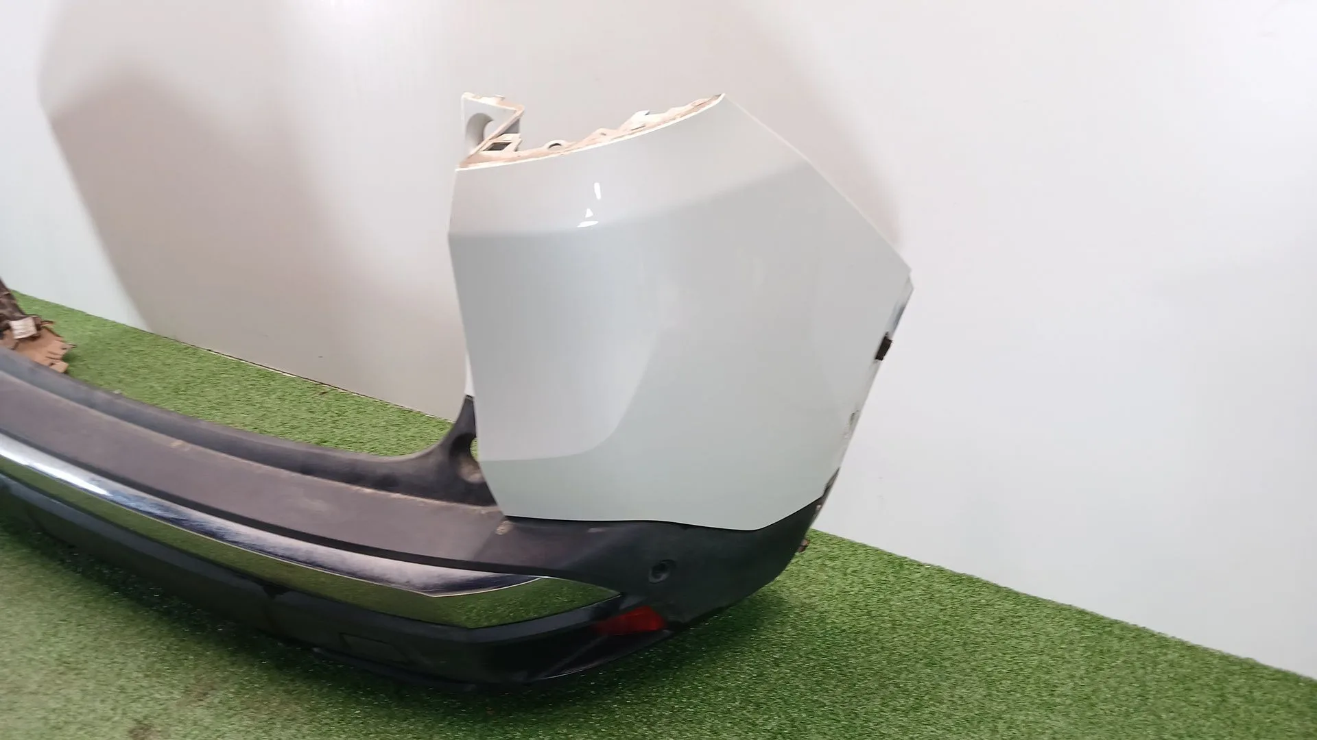 Paragolpes Trasero para Peugeot 3008 Ii Suv (Mc_, Mr_, Mj_, M4_)