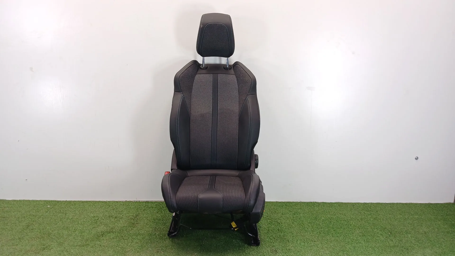 Asiento Delantero Izquierdo para Peugeot 3008 Ii Suv (Mc_, Mr_, Mj_, M4_)