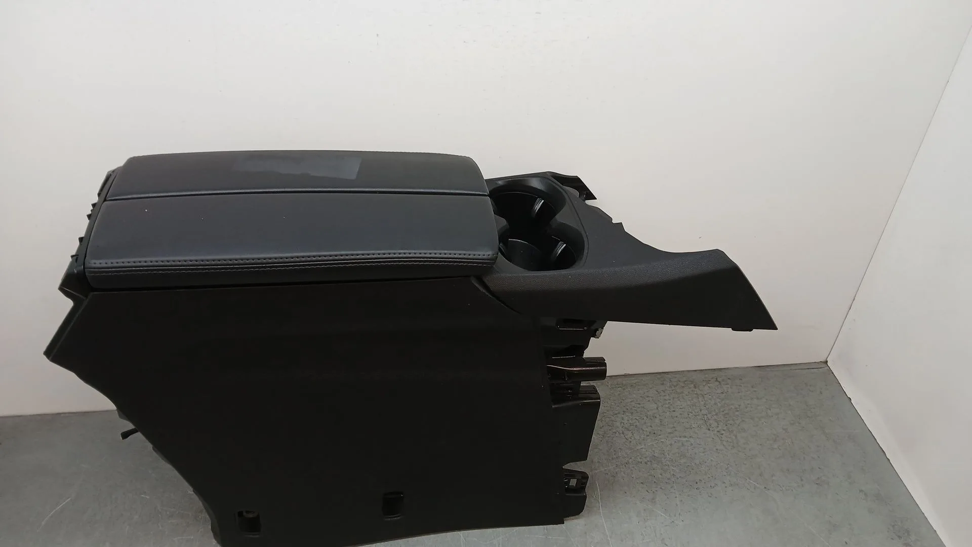 Apoyabrazos Central para Peugeot 3008 Ii Suv (Mc_, Mr_, Mj_, M4_)