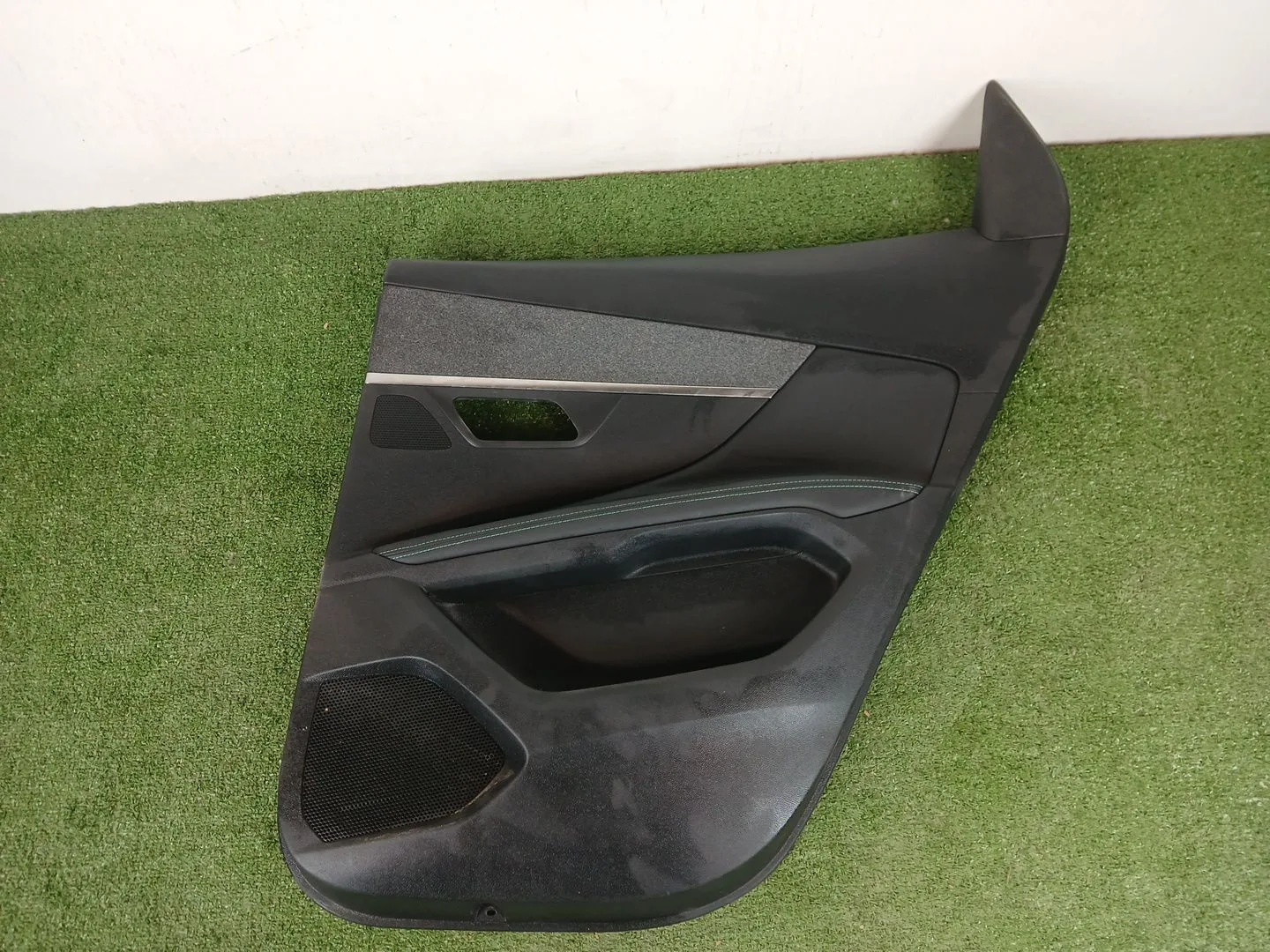 Guarnecido Puerta Trasera Derecha para Peugeot 3008 Ii Suv (Mc_, Mr_, Mj_, M4_)