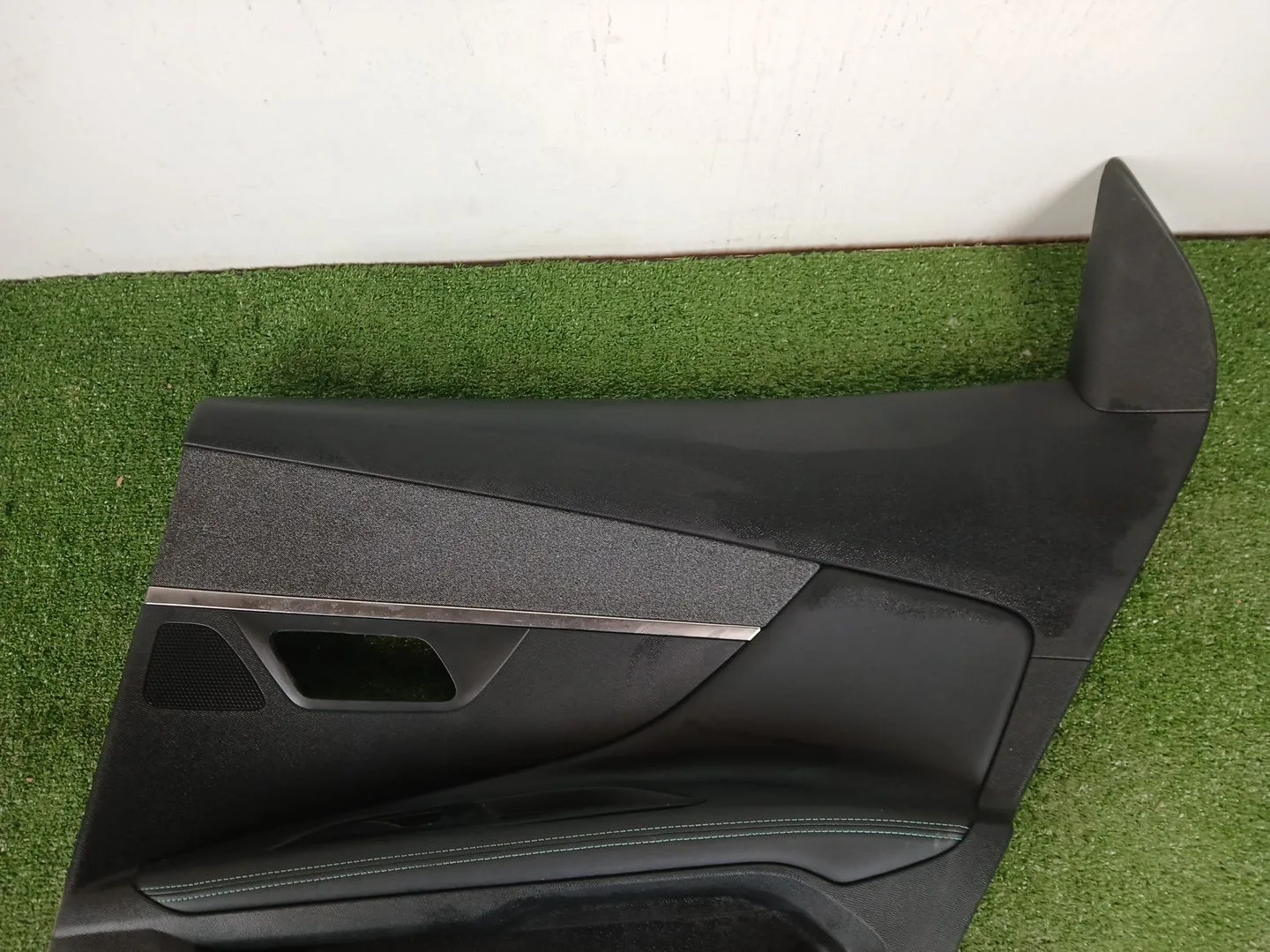 Guarnecido Puerta Trasera Derecha para Peugeot 3008 Ii Suv (Mc_, Mr_, Mj_, M4_)