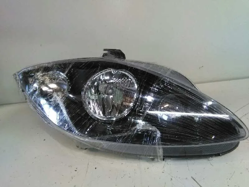 Faro Derecho para Seat Leon (1P1)
