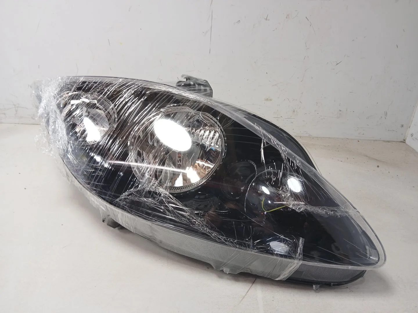 Faro Derecho para Seat Leon (1P1)