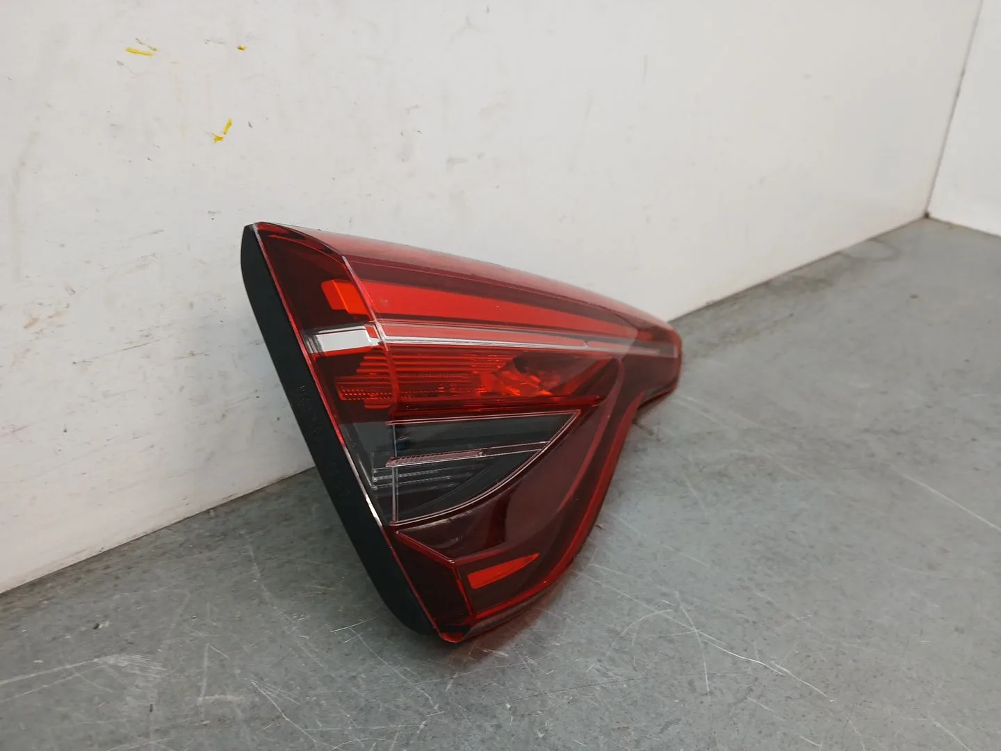 Piloto Trasero Izquierdo Interior para Renault Clio V (B7_)