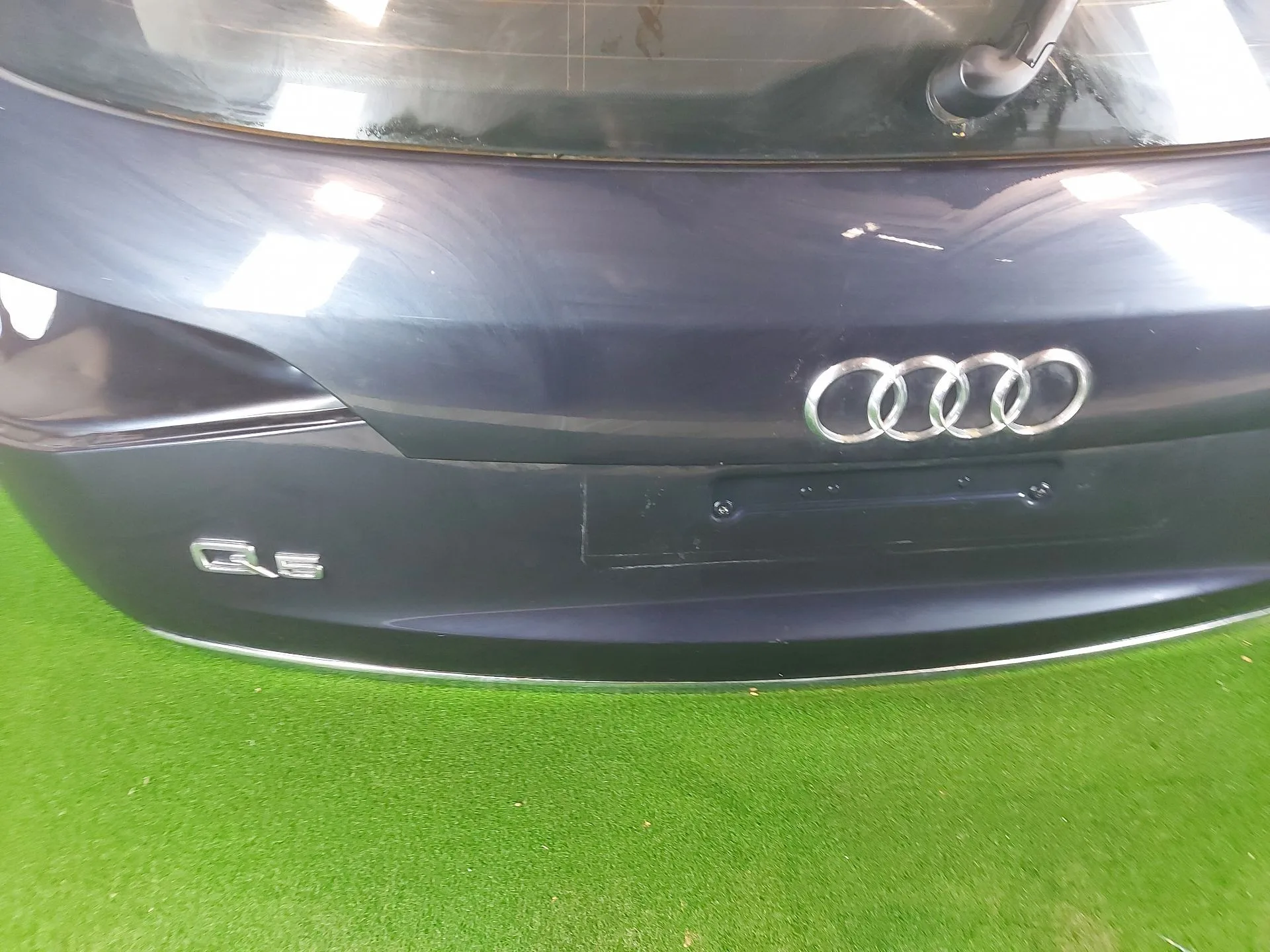 Porton Trasero para Audi Q5 (8Rb)