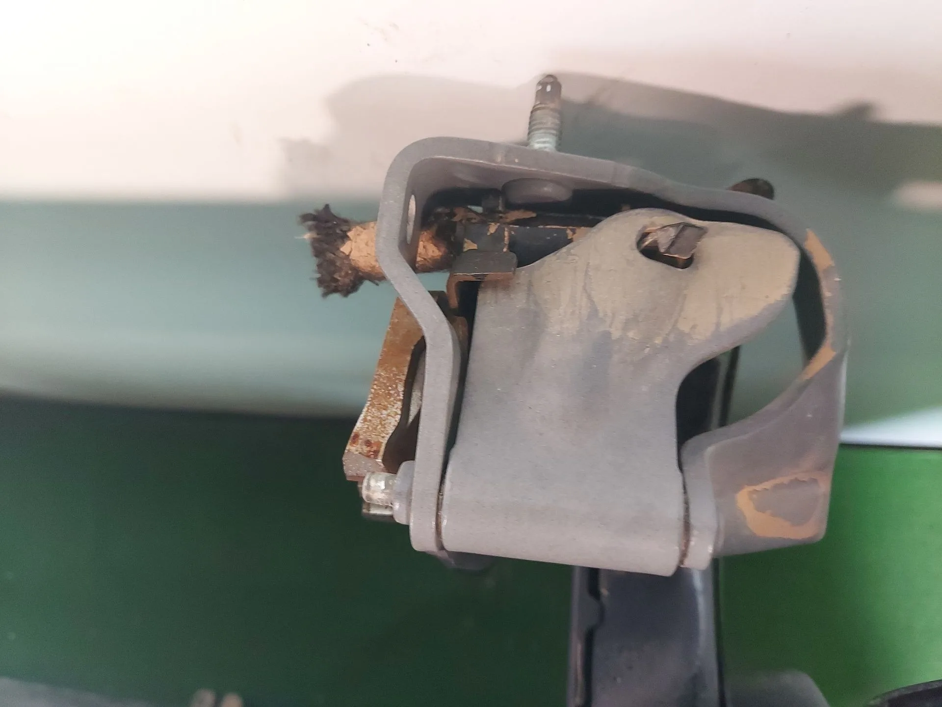 Porton Trasero para Audi Q5 (8Rb)