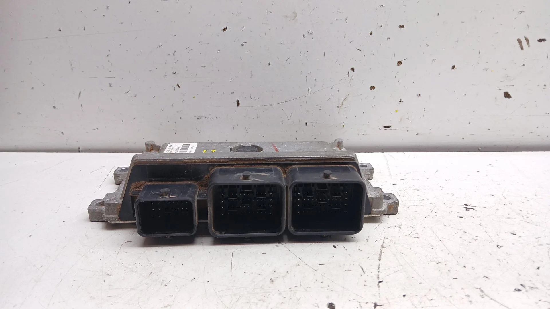 Centralita Motor Uce para Peugeot 108