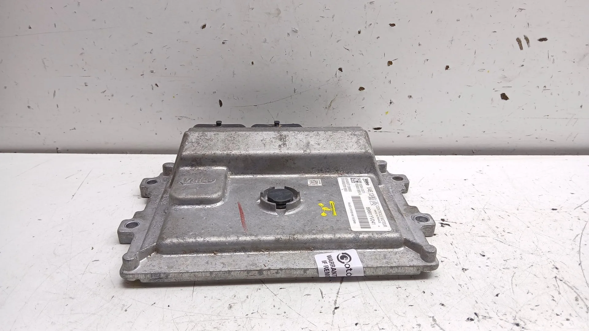 Centralita Motor Uce para Peugeot 108