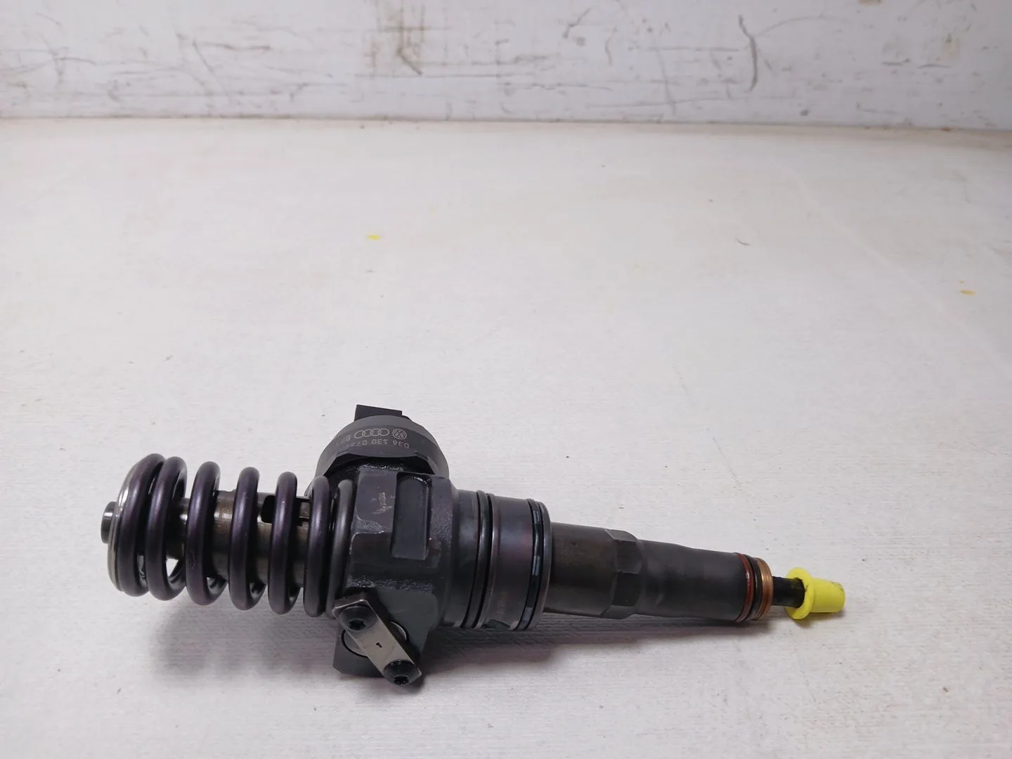 Inyector para Volkswagen Polo (9N3)