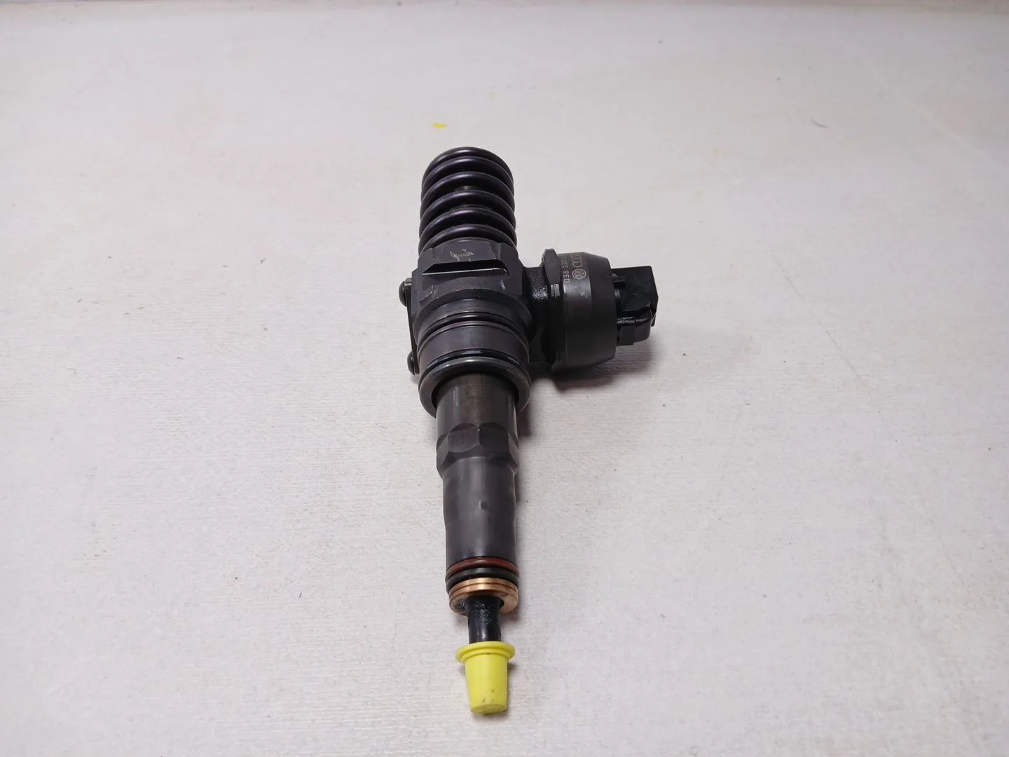 Inyector para Volkswagen Polo (9N3)