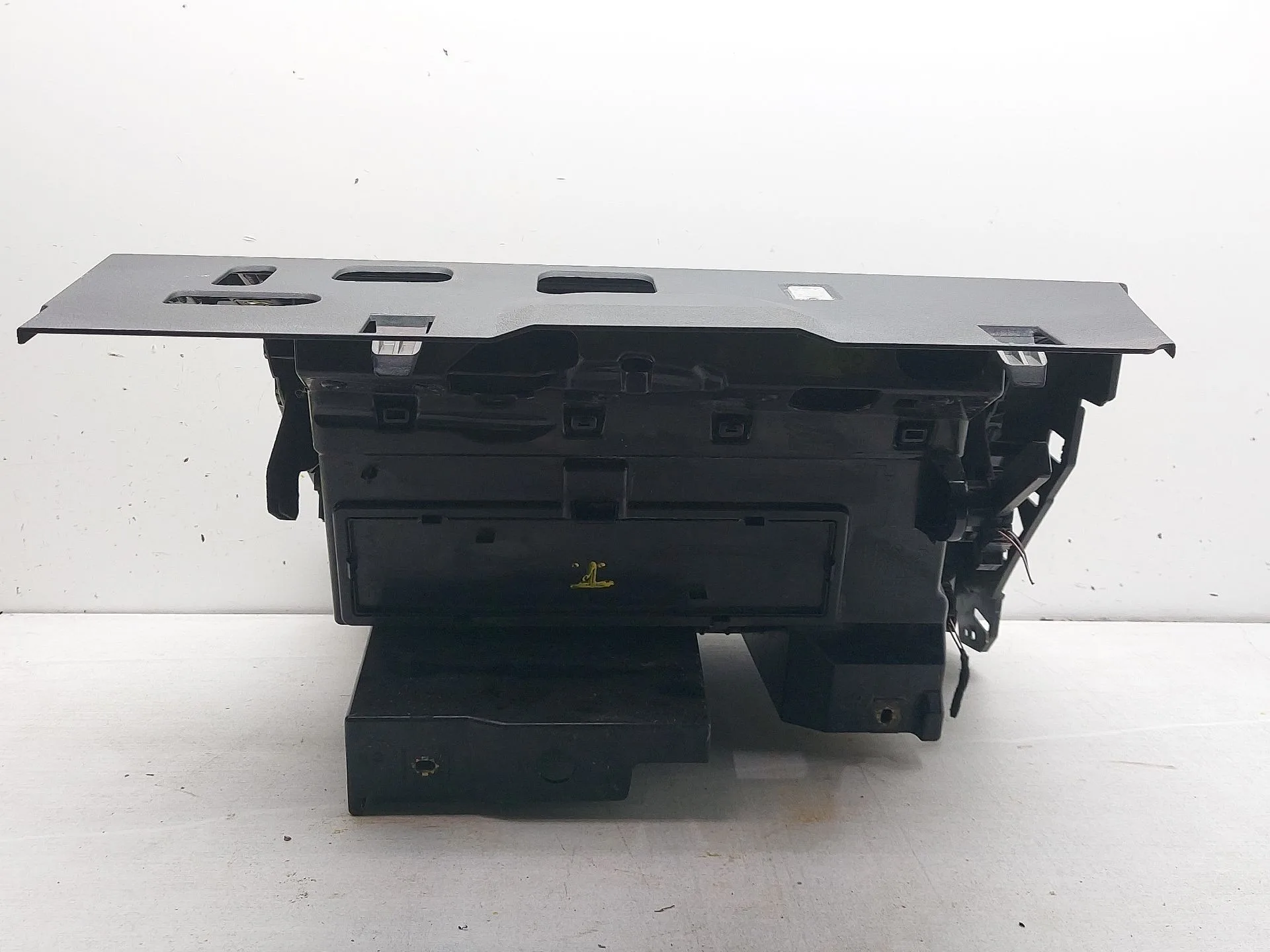 Guantera para Audi Q3 Sportback (F3N)