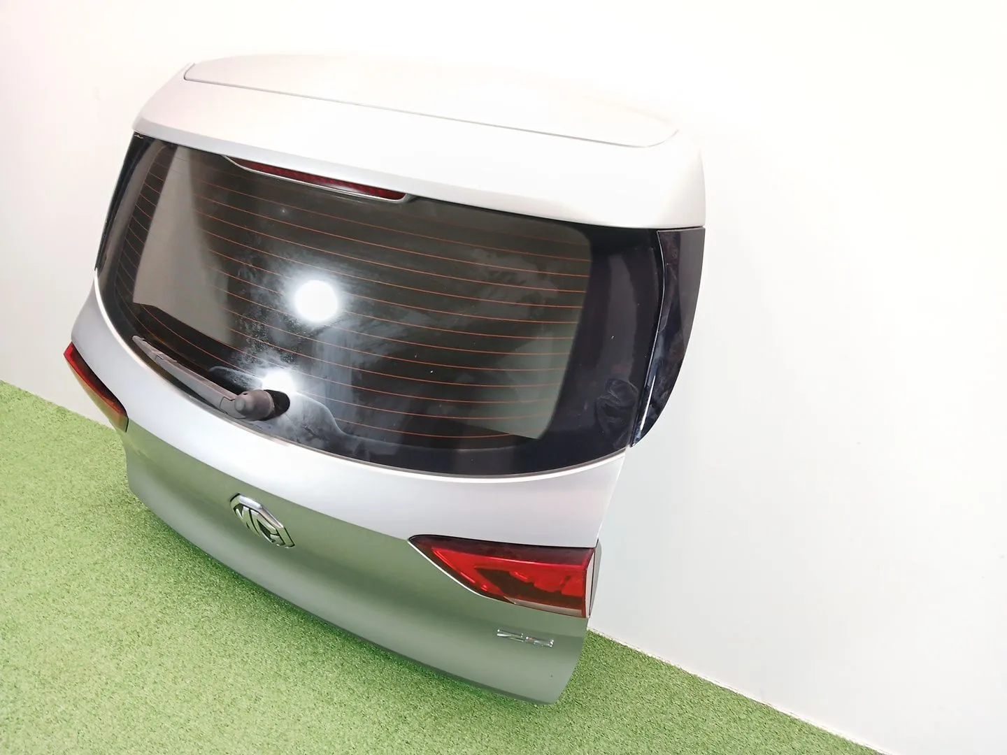 Porton Trasero para Mg Zs Suv (Azs1)