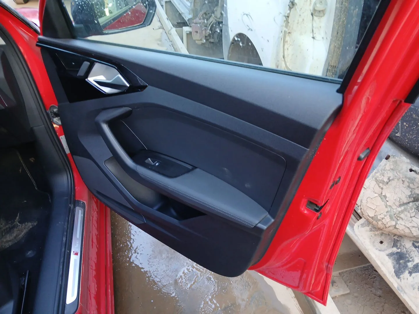 Guarnecido Puerta Delantera Derecha para Audi A1 Sportback (Gba)