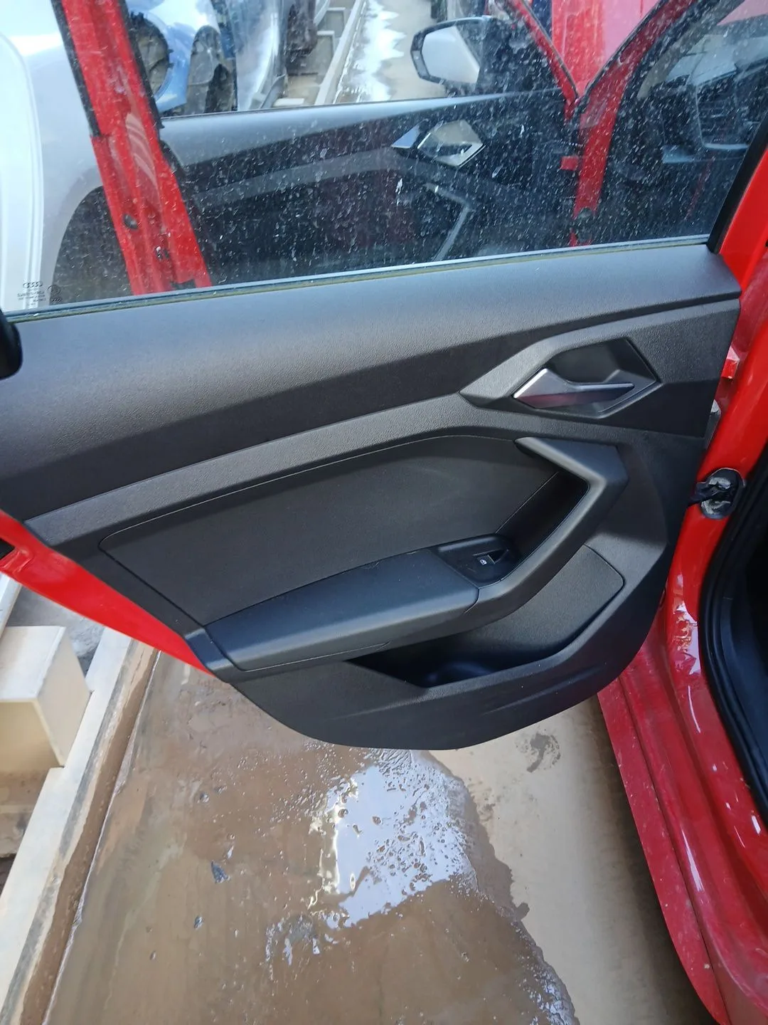 Guarnecido Puerta Trasera Izquierda para Audi A1 Sportback (Gba)