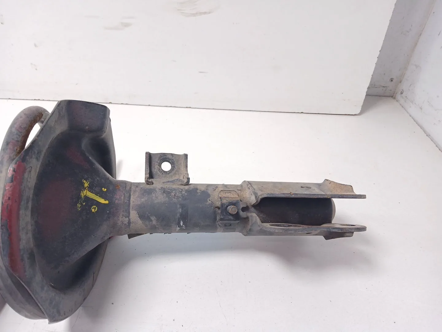 Amortiguador Delantero Izquierdo para Mitsubishi Lancer Sportback (Cx)